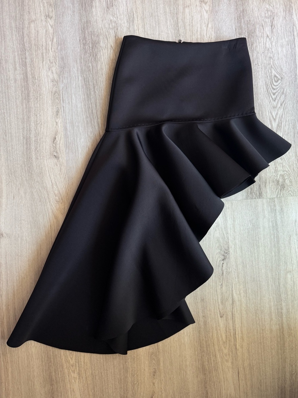 Cynthia Rowley Black Asymmetrical Bonded Ruffle Flounce Skirt Unique Sz 0, Small - Picture 3 of 13